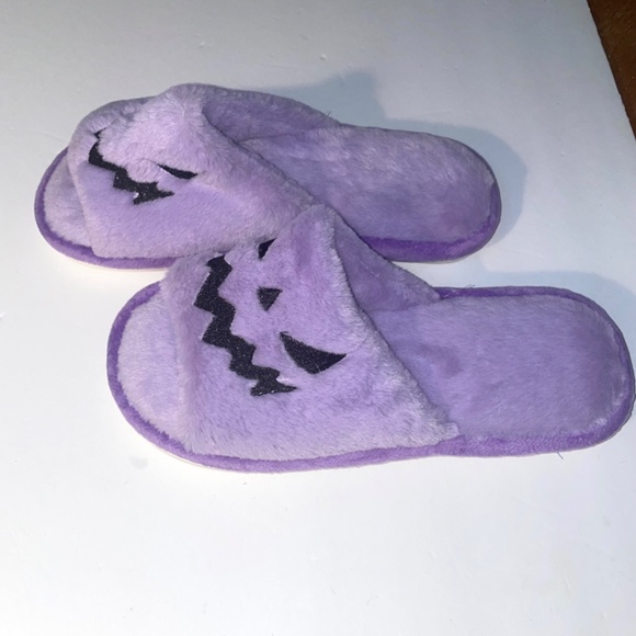 NWOT Halloween Slippers Soft Plush Cozy Open Toe Women Indoor/Outdoor Size 38-39 - Picture 4 of 8